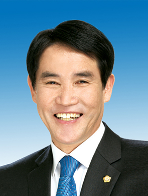 김해시의회 의장, 배병돌 의원 선출1