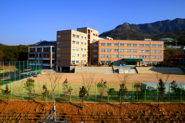 김해영운고등학교