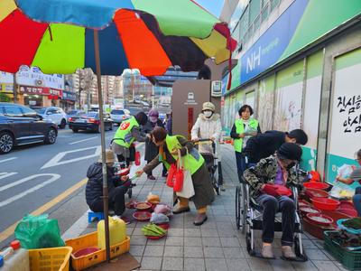 장유1동 지역사회보장협의체 복지사각지대 발굴 홍보캠페인 진행