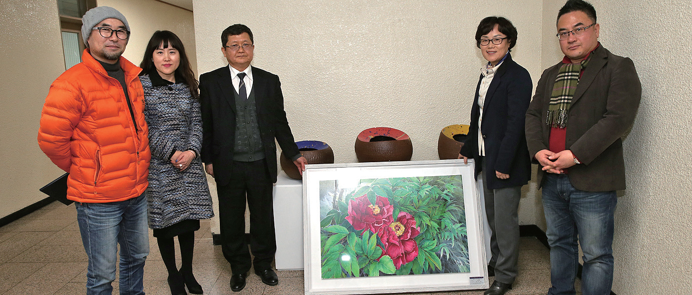 김해미술대전 대상작 기증합니다1