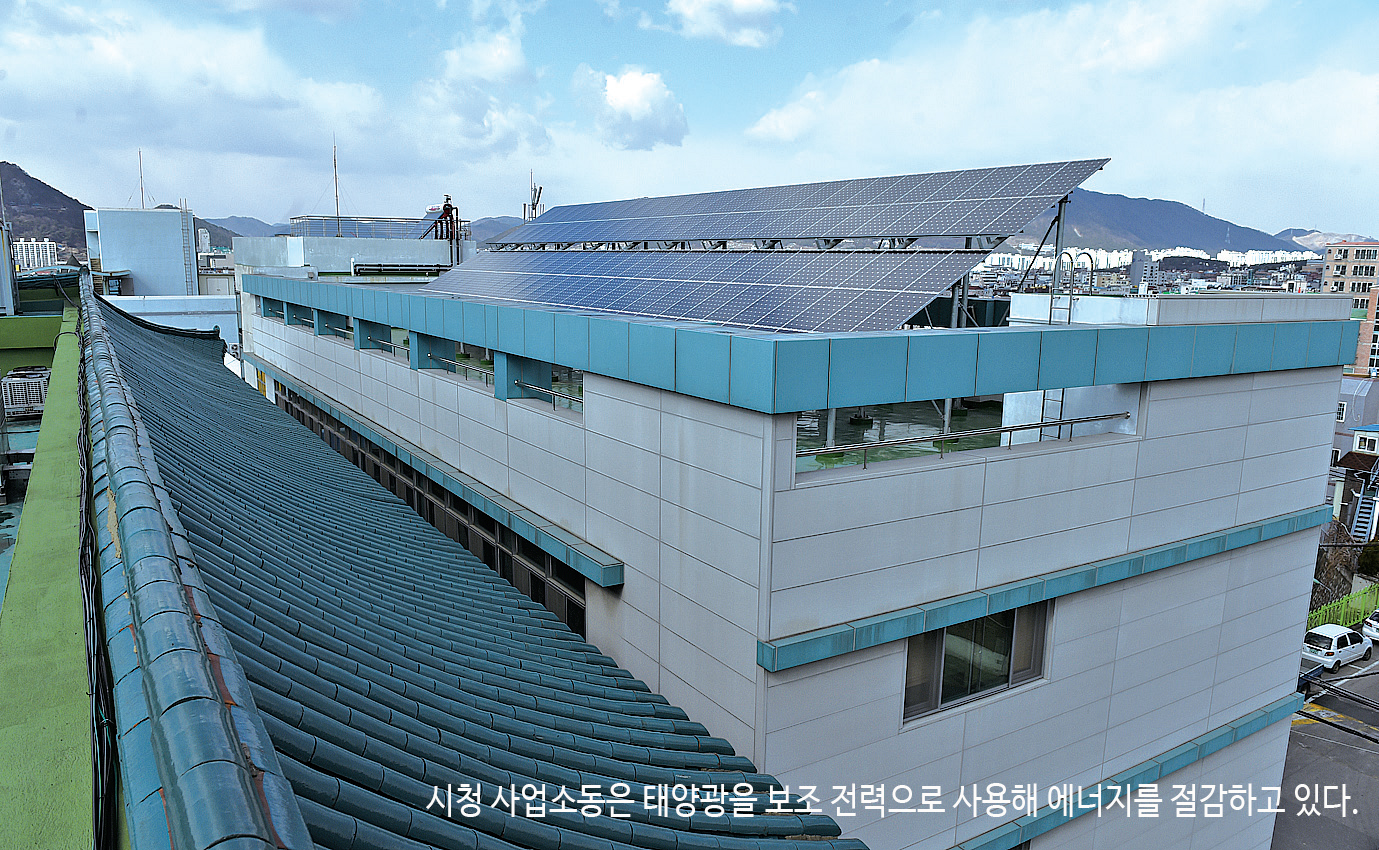 전국 최초로 시청 사무실에 '호텔 출입키' 도입한다1