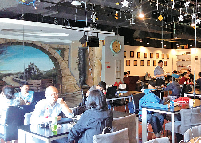 창업의 산실 '창업카페' 5월 문 연다1