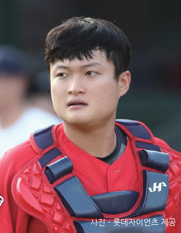 김해삼성초 출신 롯데의 주전포수 안중열 선수 인터뷰1