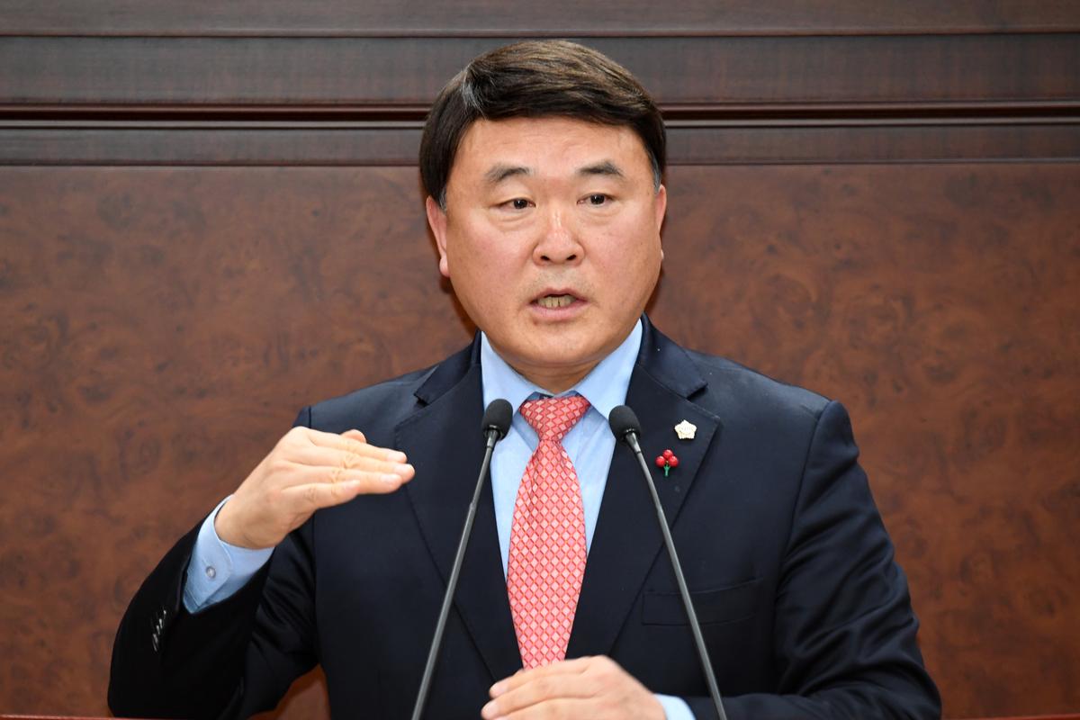 제215회 김해시의회 제2차 정례회 제2차 본회의 시정질문과 답변-이광희 의원1