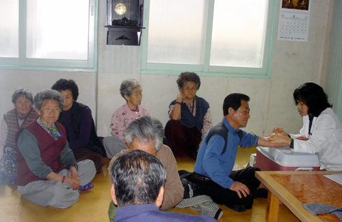 읍·면 경로당 어르신 건강검진 실시1