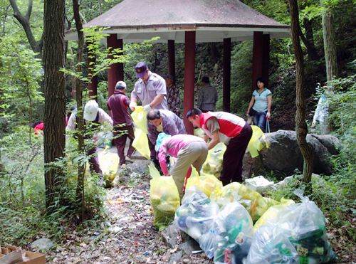“양심을 버리십니까”1