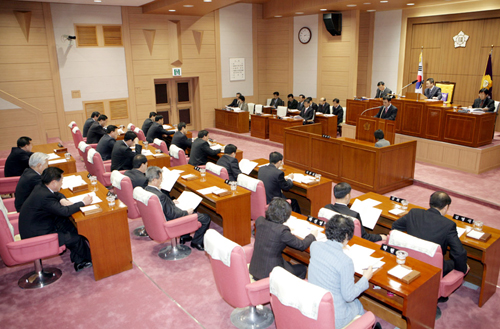 제114회 김해시의회 임시회 개회1