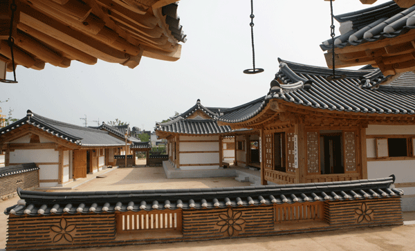 김해한옥체험관 관광명소 자리매김1