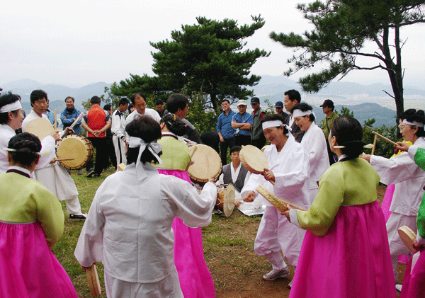 장유 반룡산 만날제 거행1