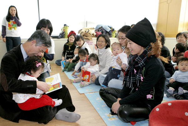 책 읽는 소리 넘쳐나는 김해 만든다1