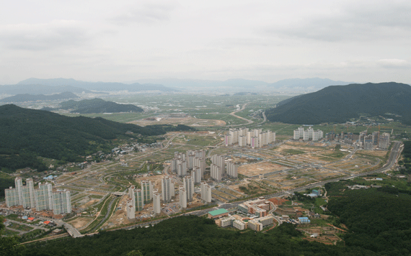 장유 율하지구 택지개발 준공1