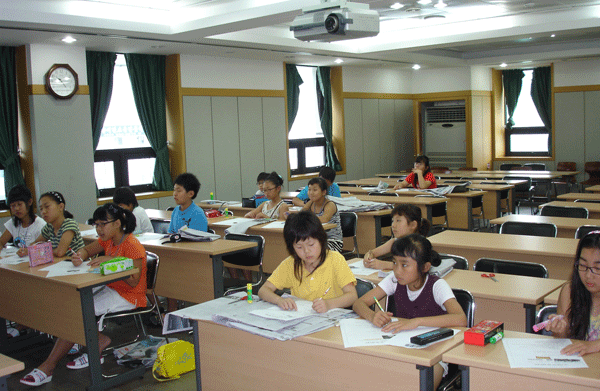 칠암도서관, 여름 독서교실 운영1