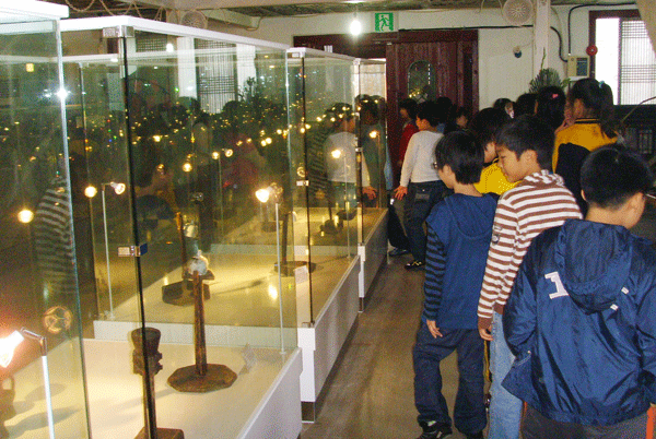 등잔의 멋과 그 아름다운 展1