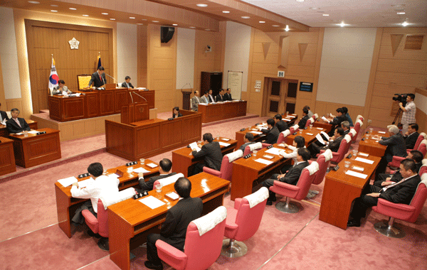 제140회 김해시의회 임시회 개회1