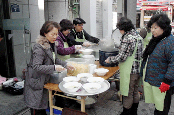 외국인근로자 설맞이 떡국나눔1