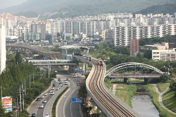 경전철 개통 1년, 산적한 과제 해결에 '총력'1