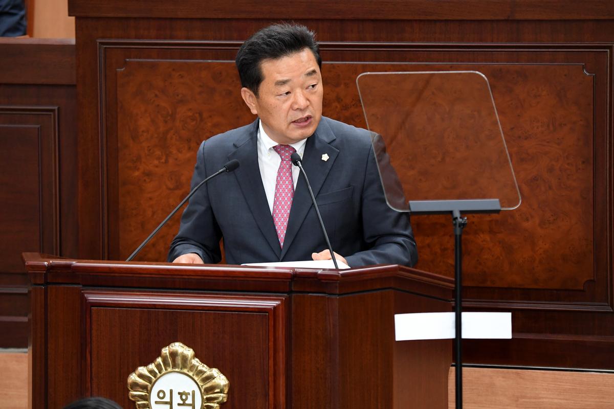 제220회 김해시의회 제1차 정례회 제3차 본회의 시정질문과 답변(이정화 의원)0