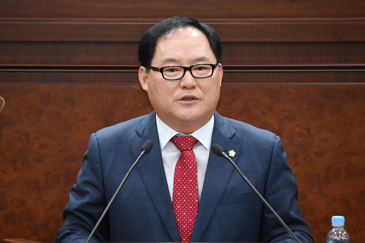 제222회 김해시의회 임시회 제2차 본회의 시정질문과 답변-엄 정 의원0