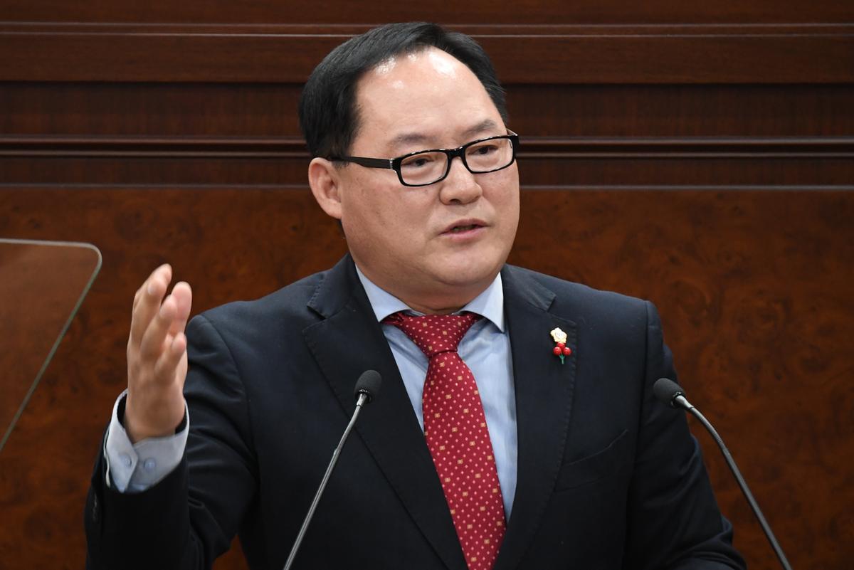 제224회 김해시의회 제2차 정례회 제2차 본회의 시정질문과 답변(엄 정 의원)0