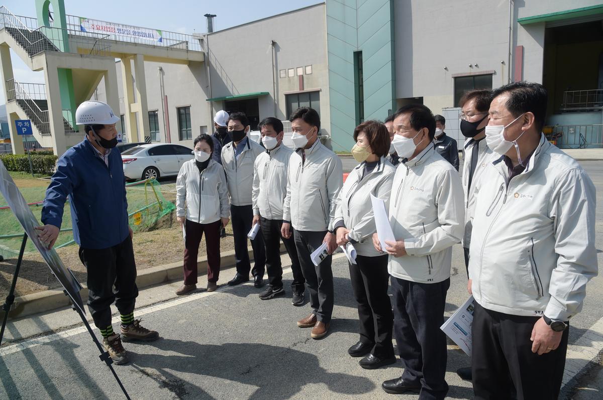 김해시의회 행정자치위원회, 주요 사업장 현장 점검0
