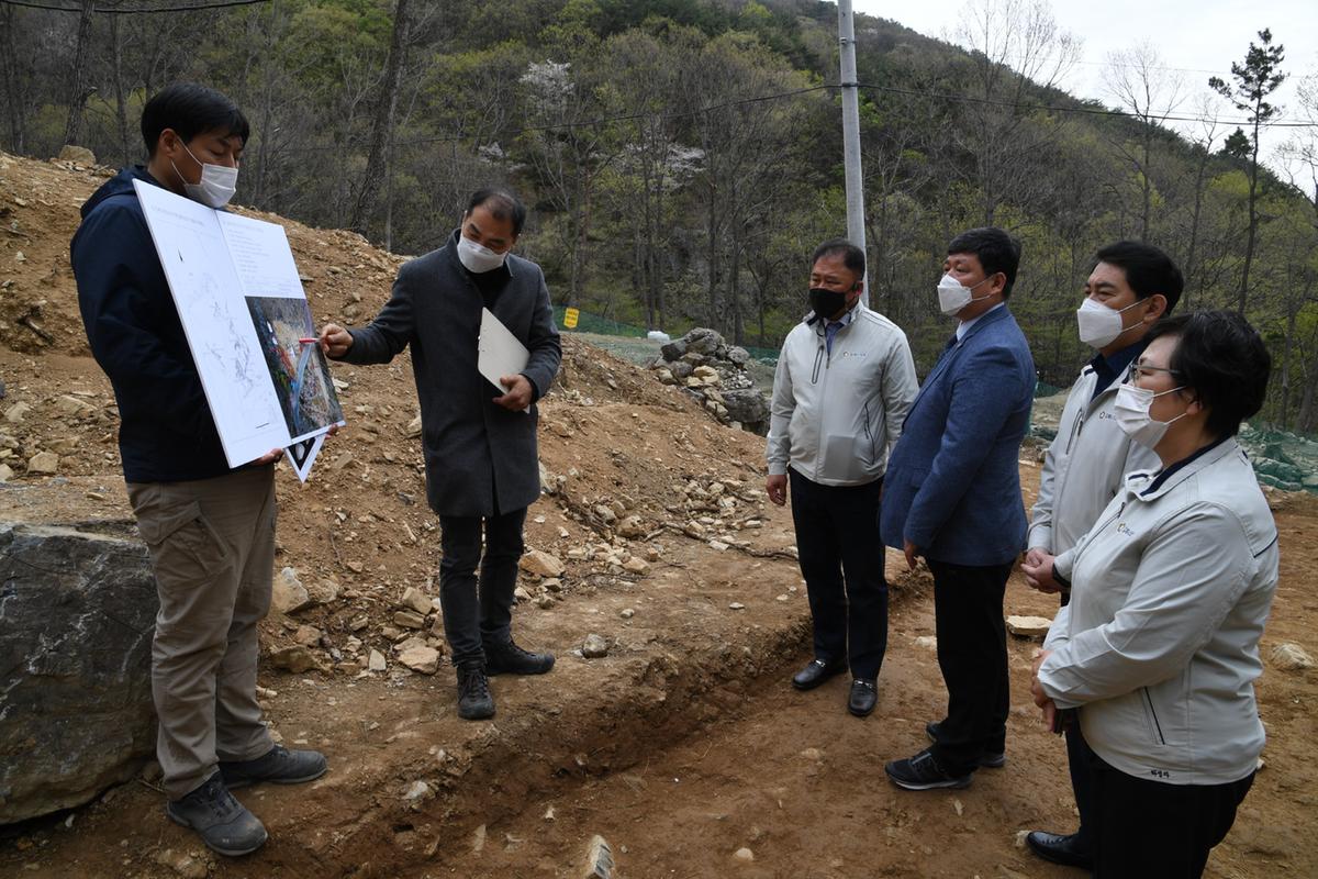 김해시의회 사회산업위원회, 역사관광연구회 대청동사지 학술발굴조사 방문0