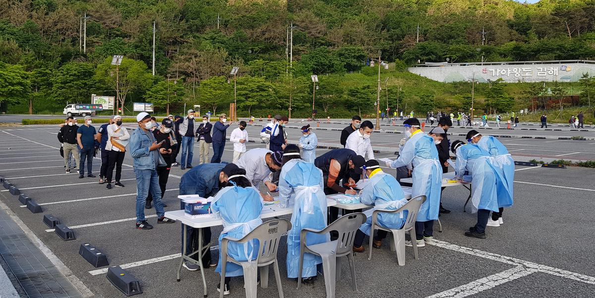 코로나19 외국인 집단 감염, 사실은 이렇습니다0