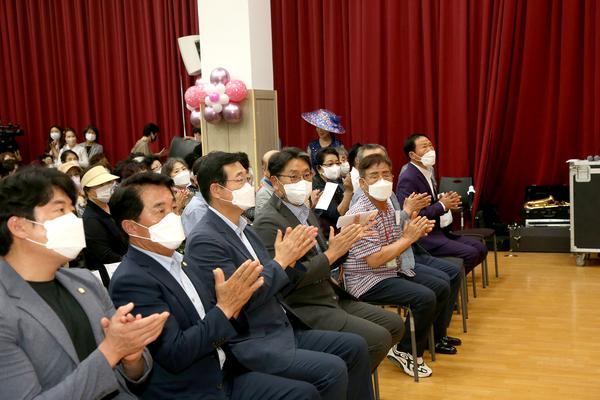 동부실버아카데미 '힐링 효 나눔 작은음악회1