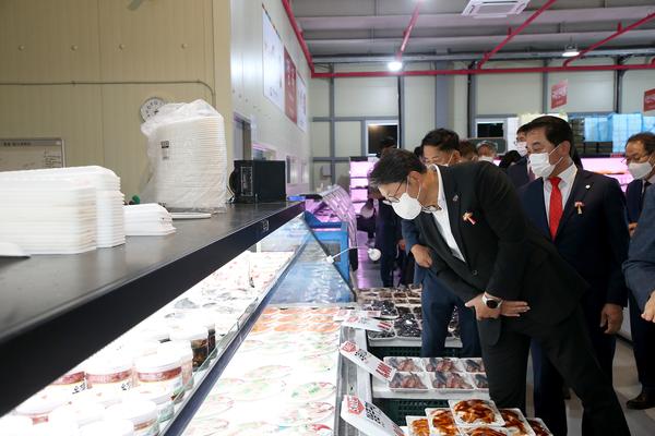 김해시 중소유통 공동도매 물류센터 개소식6