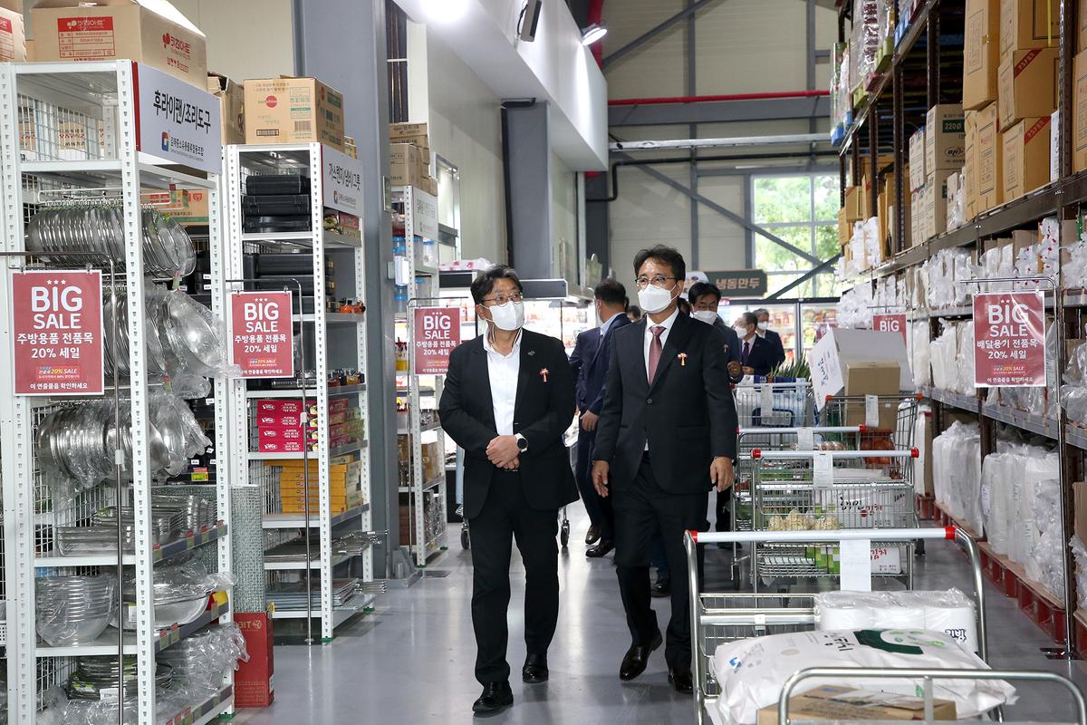 김해시 중소유통 공동도매 물류센터 개소식8