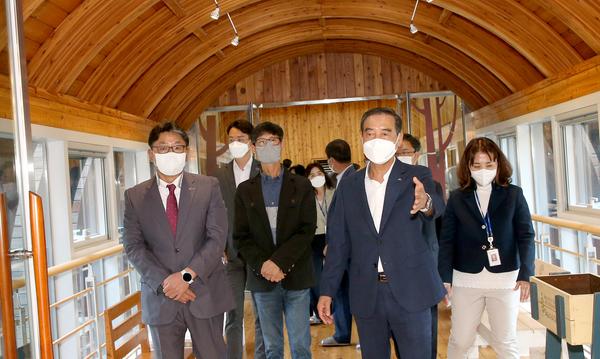 김해복재문화박물관 전시자료 기증식1