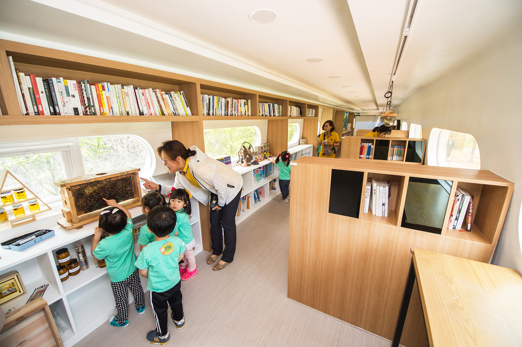 꿀벌여행 기차카페 