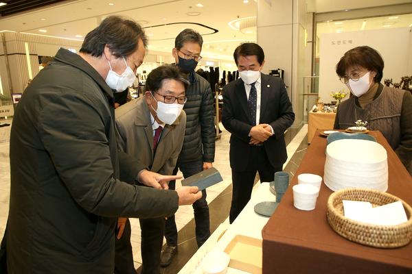 청년도예가 도자기 마켓1