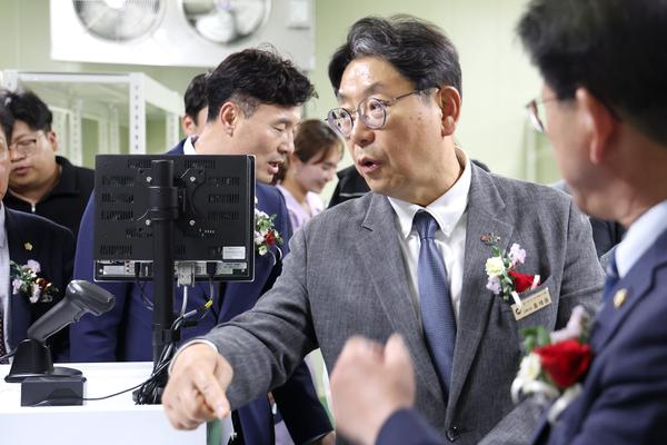 김해 스마트 의약품 공동물류센터 개소식6