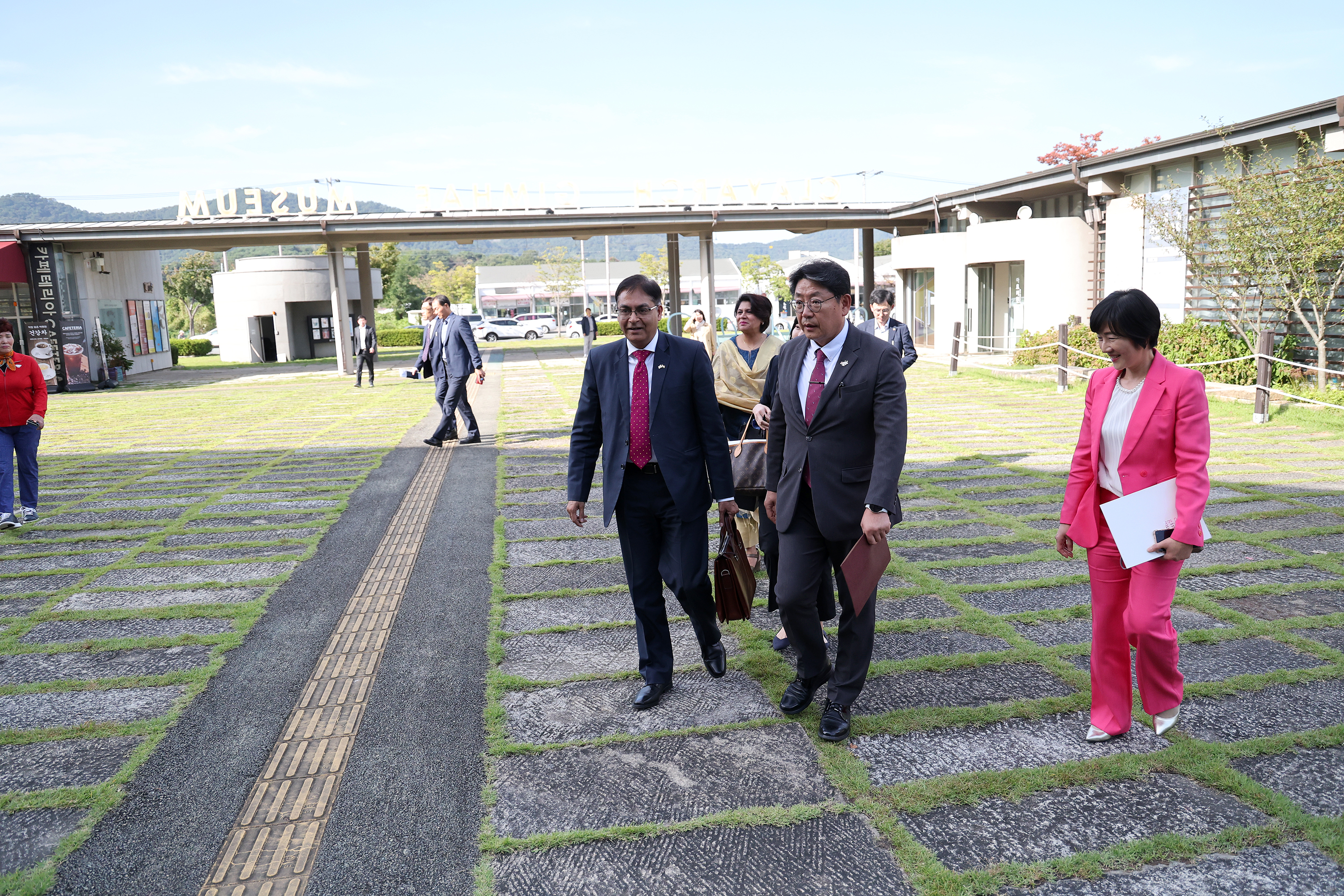 인도현대도자전 개막식