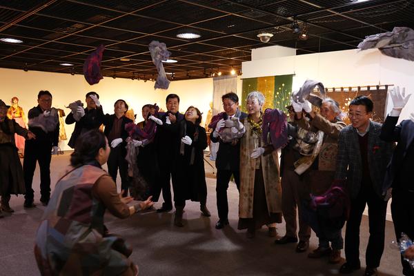 한천공각양각색전회원전