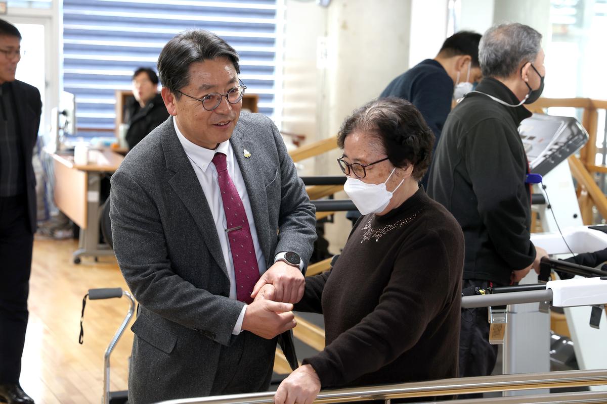 노인종합복지관 급식봉사11