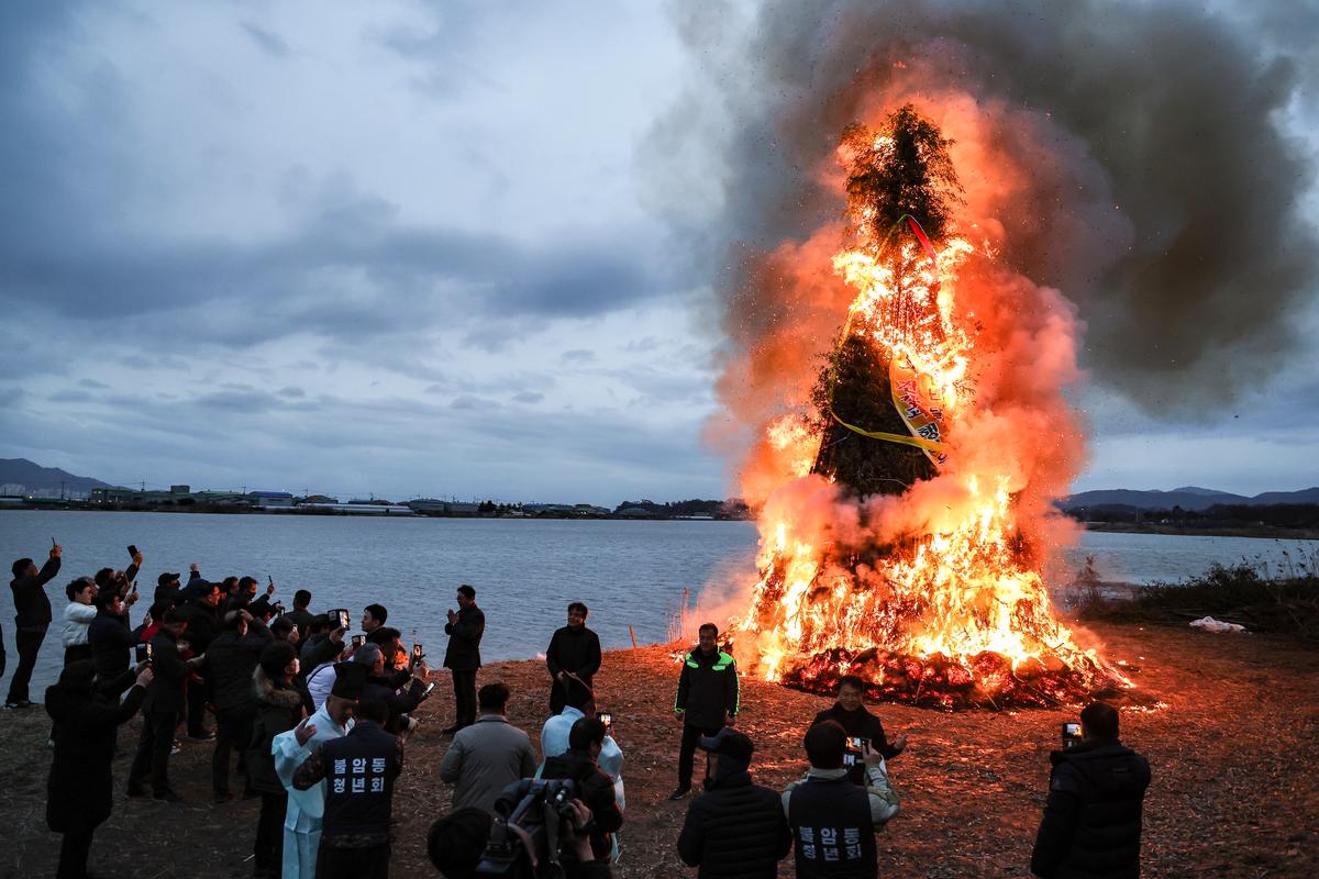 정월대보름 달집태우기