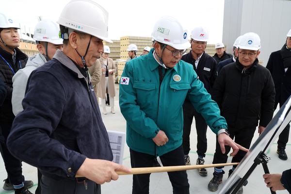 김해종합운동장 건립사업현장방문