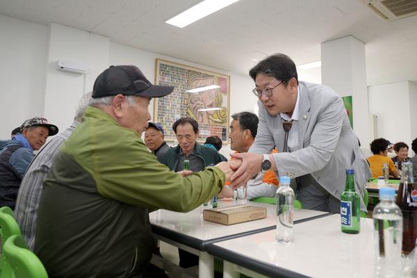 제52회 어버이날 기념 삼안동 경로위안잔치0