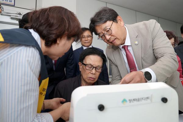 동부노인종합복지관 어버이날 기념행사6