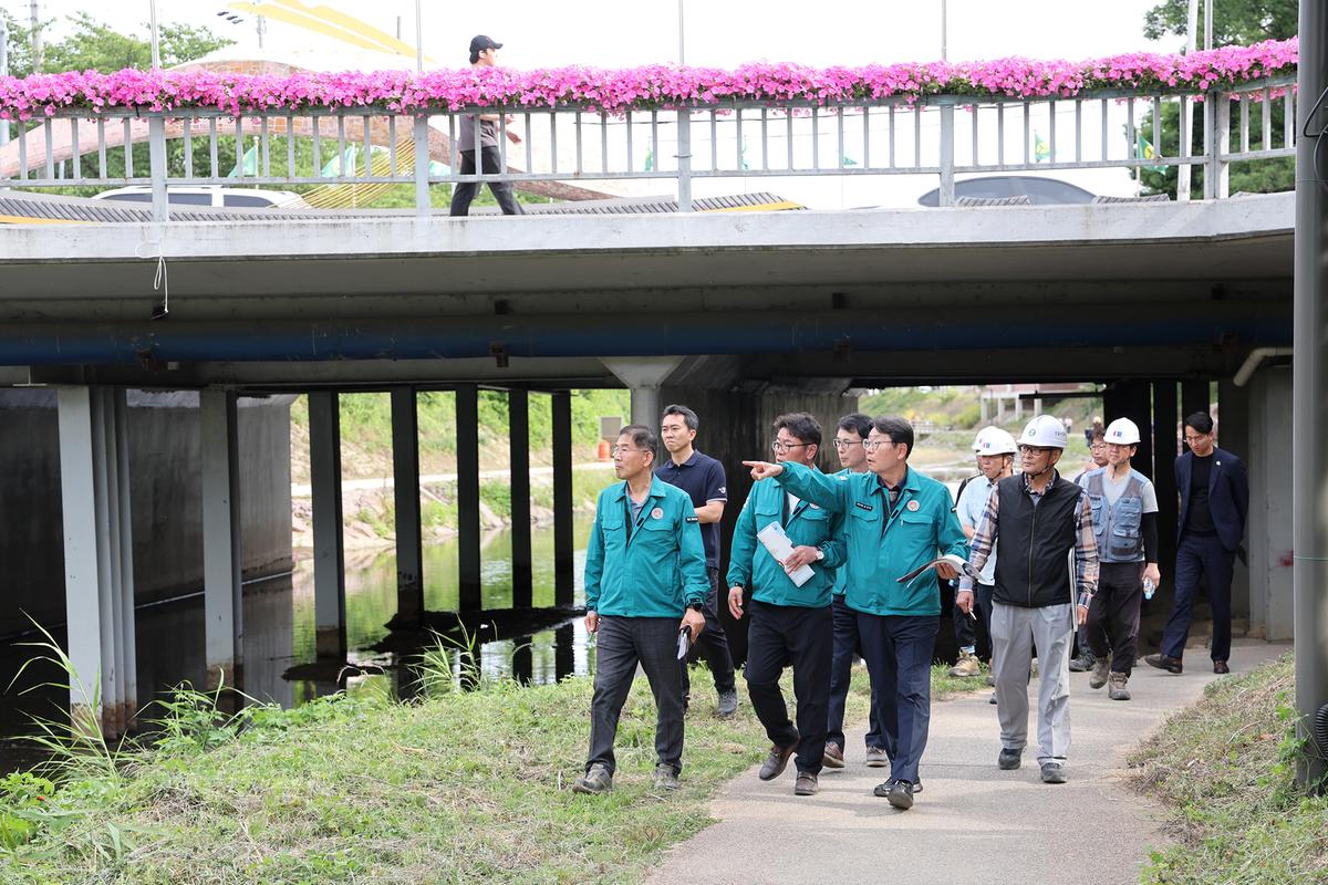 신어천하천정비사업 현장방문1