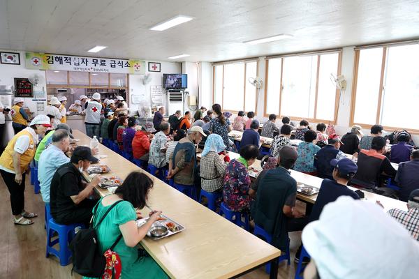 김해시노인종합복지회관 급식봉사