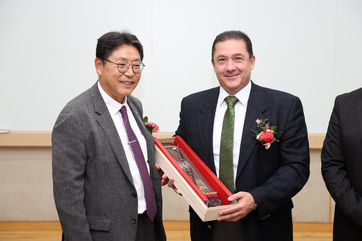 히타이트 개막식