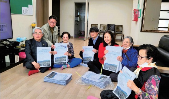김해시의회 행정자치위원회, 시보 배부 체험 통해 현장 소통 강화0