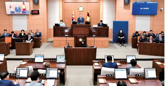 김해시의회 제272회 임시회 개회0