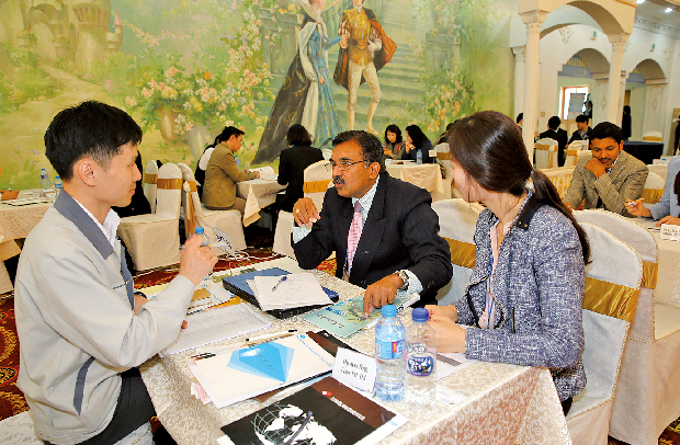 김해시 해외바이어 초청 수출 상담회 '큰 성과'1