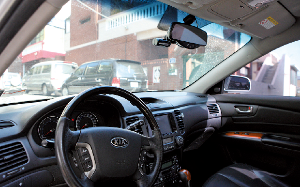 CCTV 사각지대! 차량용 블랙박스로 막는다!1