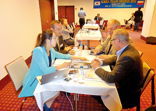 김해시, 해외시장 개척 적극 지원1