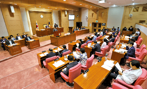 제179회 김해시의회 정례회 개회1