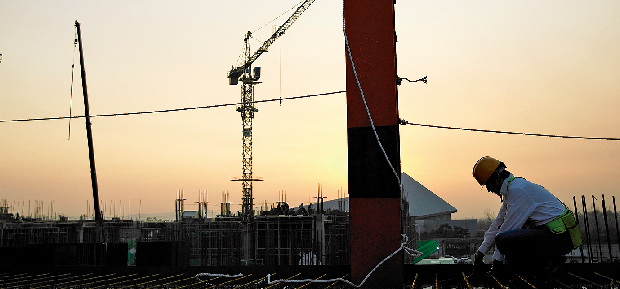 관급공사에 시민 우선 고용한다1